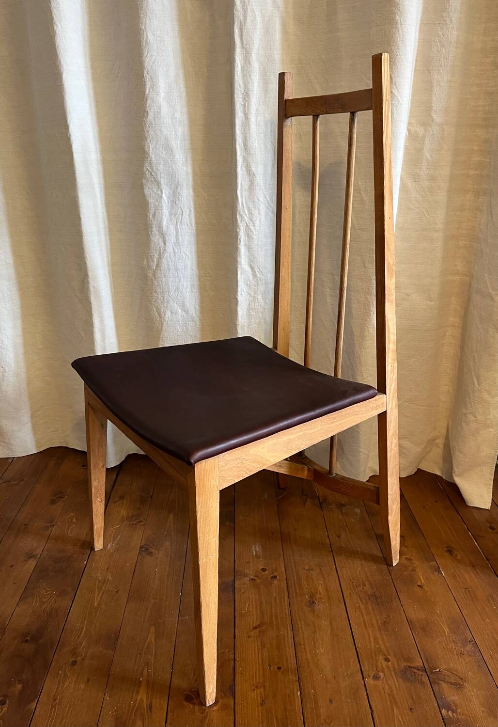 Italian work from the 40s, chair