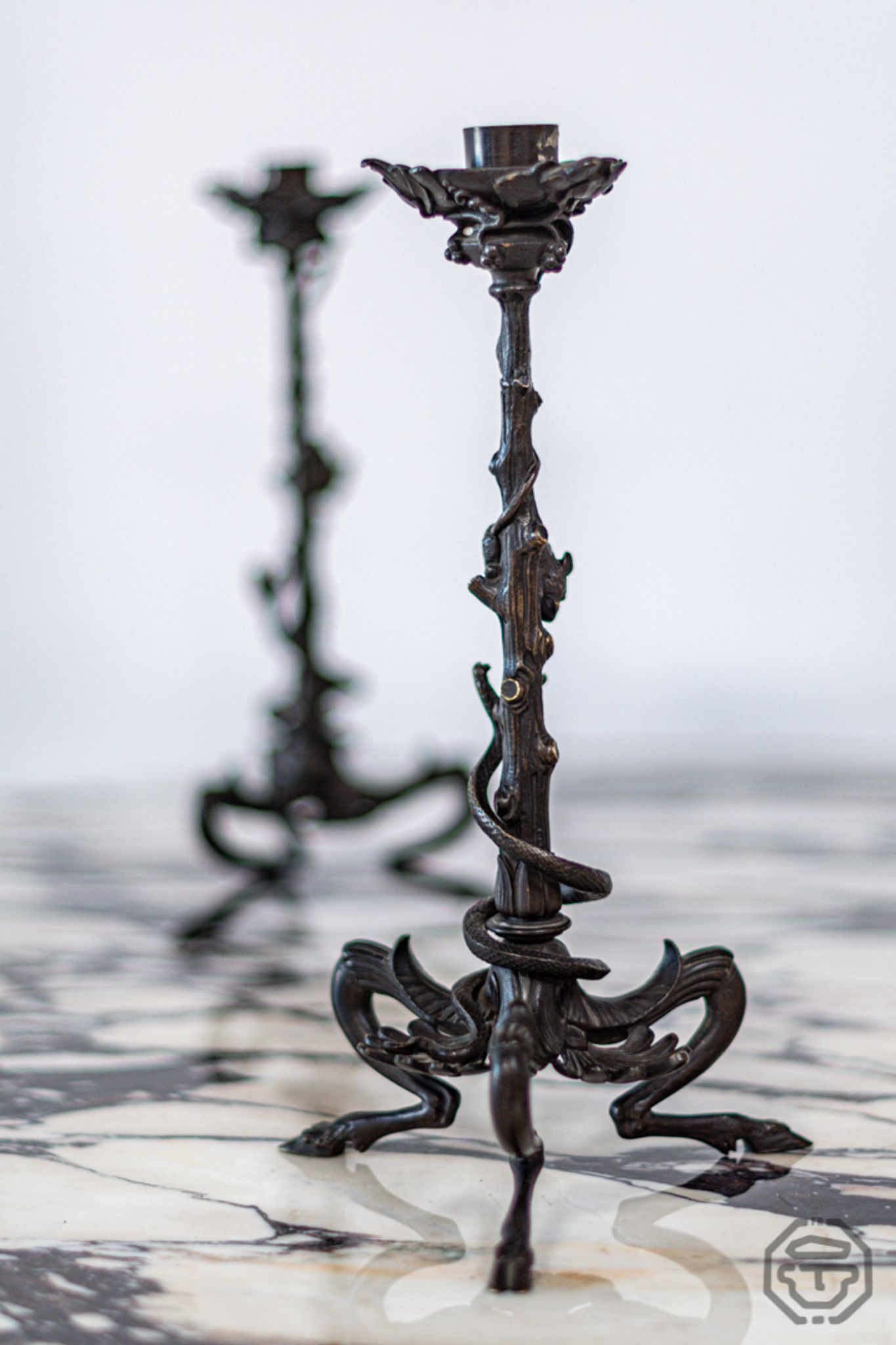Paire de chandeliers en bronze Victor Paillard