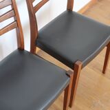Pair of Scandinavian chairs skaï black