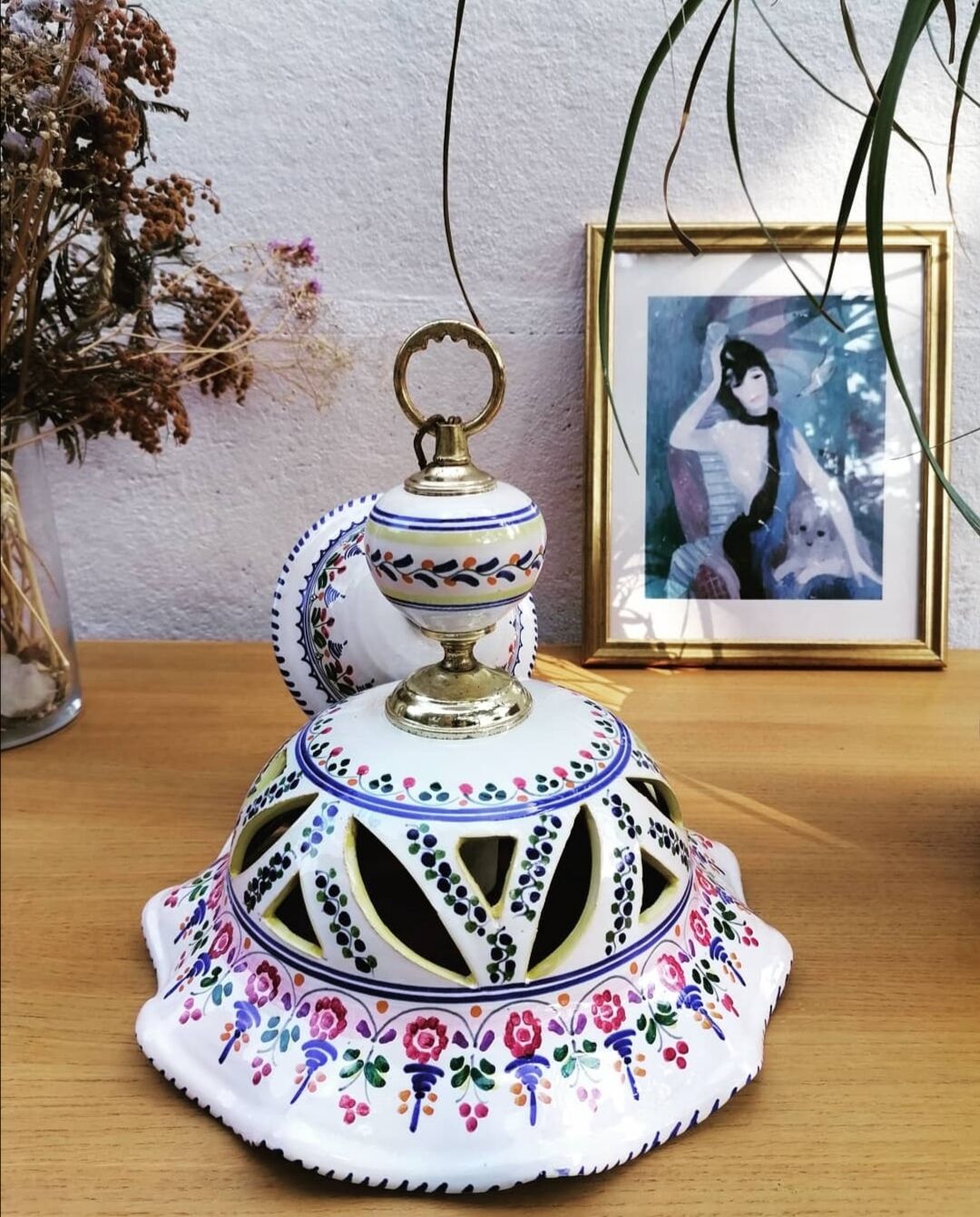 Vintage hand-painted earthenware suspension
