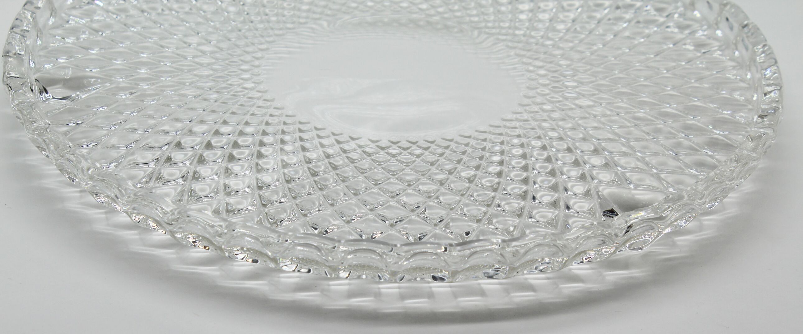 Chiseled glass dish