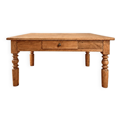Table basse ancienne en bois massif et  pieds tournés