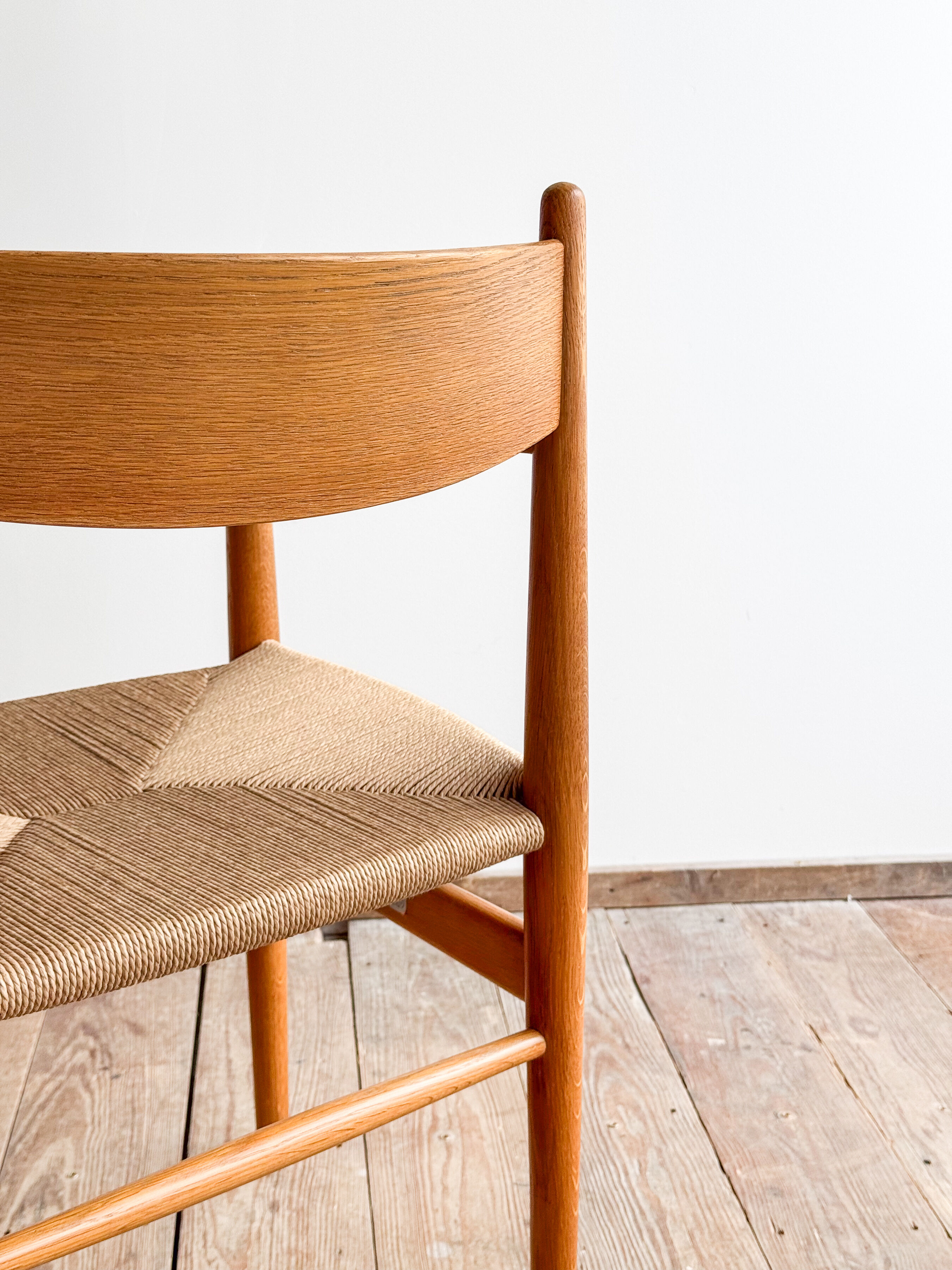 Fauteuil CH37, Hans J. Wegner en chêne avec assise neuve en corde danoise