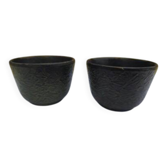 Pair of Chinese Bowls from the 19th Century in Cast Iron