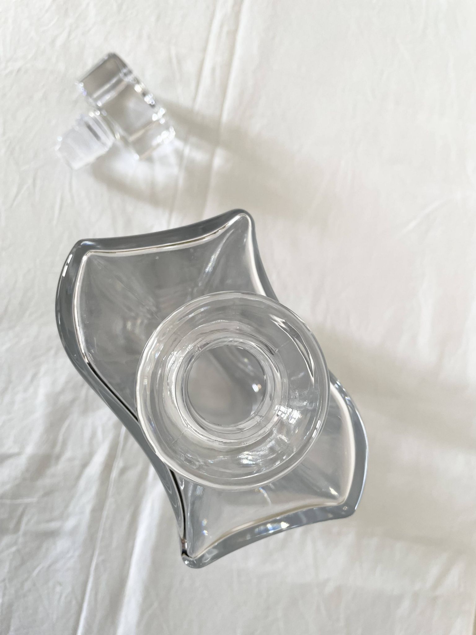 Carafe à whisky en cristal galbé