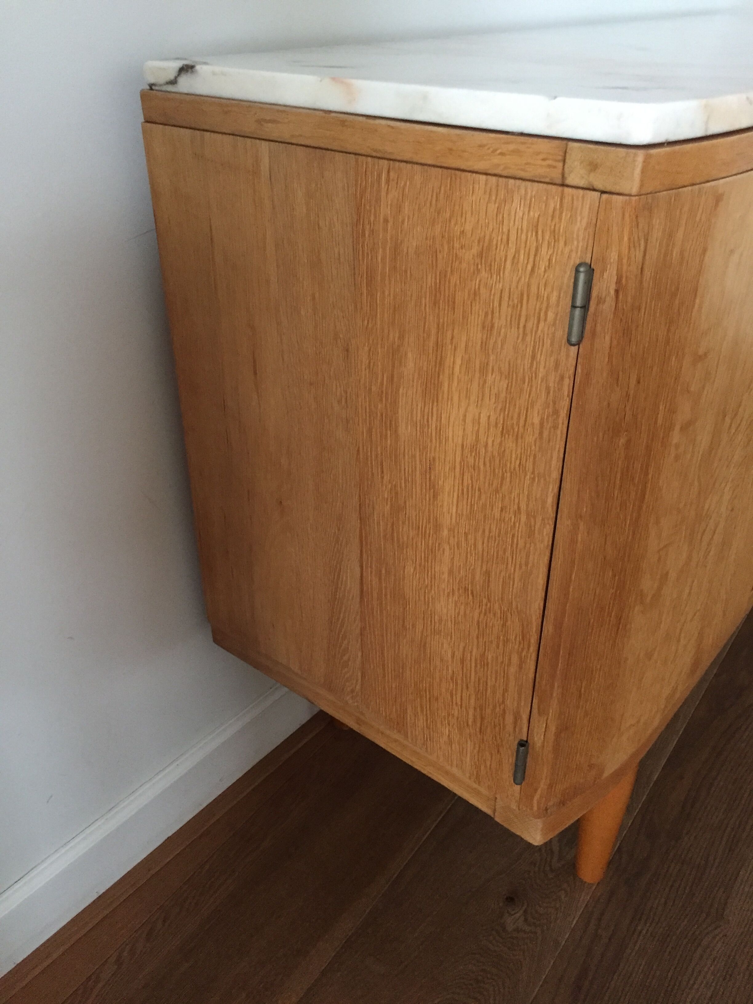 Buffet / vintage dresser