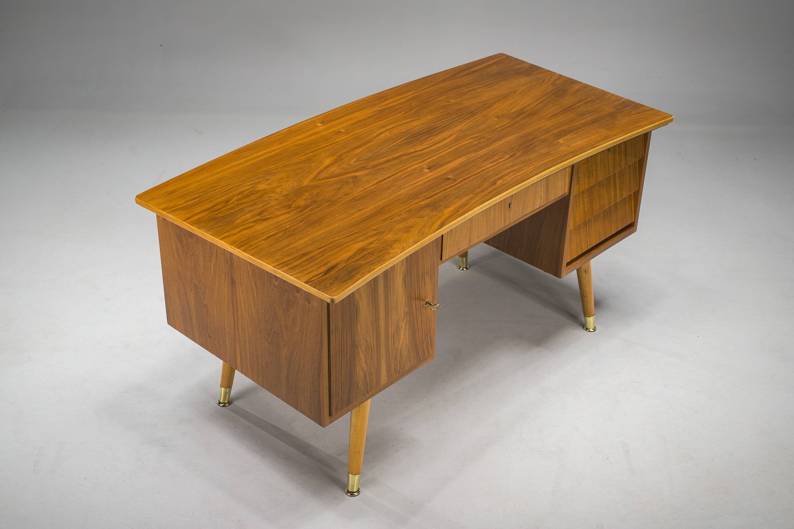 Freestanding Desk in Walnut, 1960s
