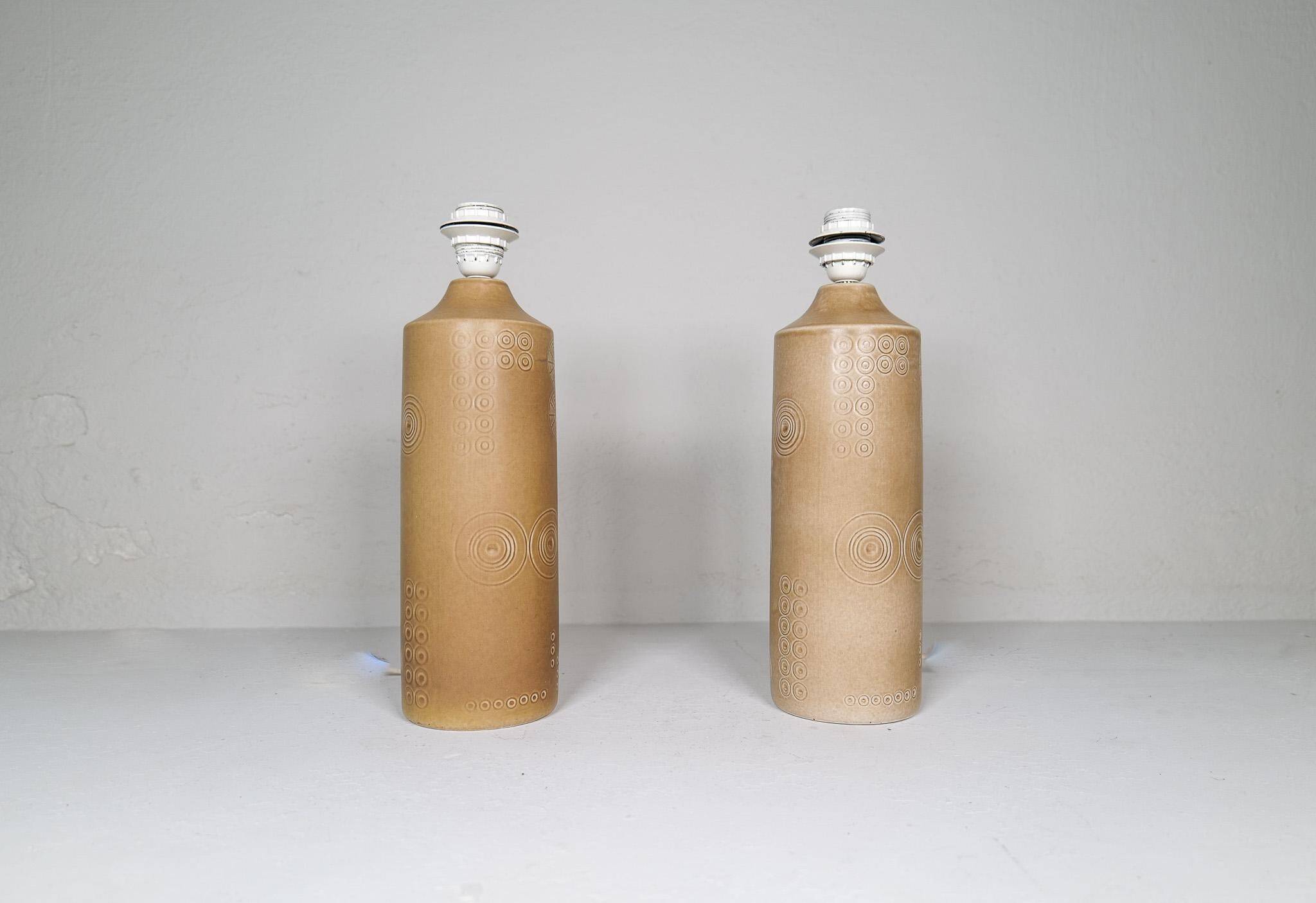 Pair of Midcentury porcelain lamps by Olle Alberius, Rorstrand, Sweden, 1960s.