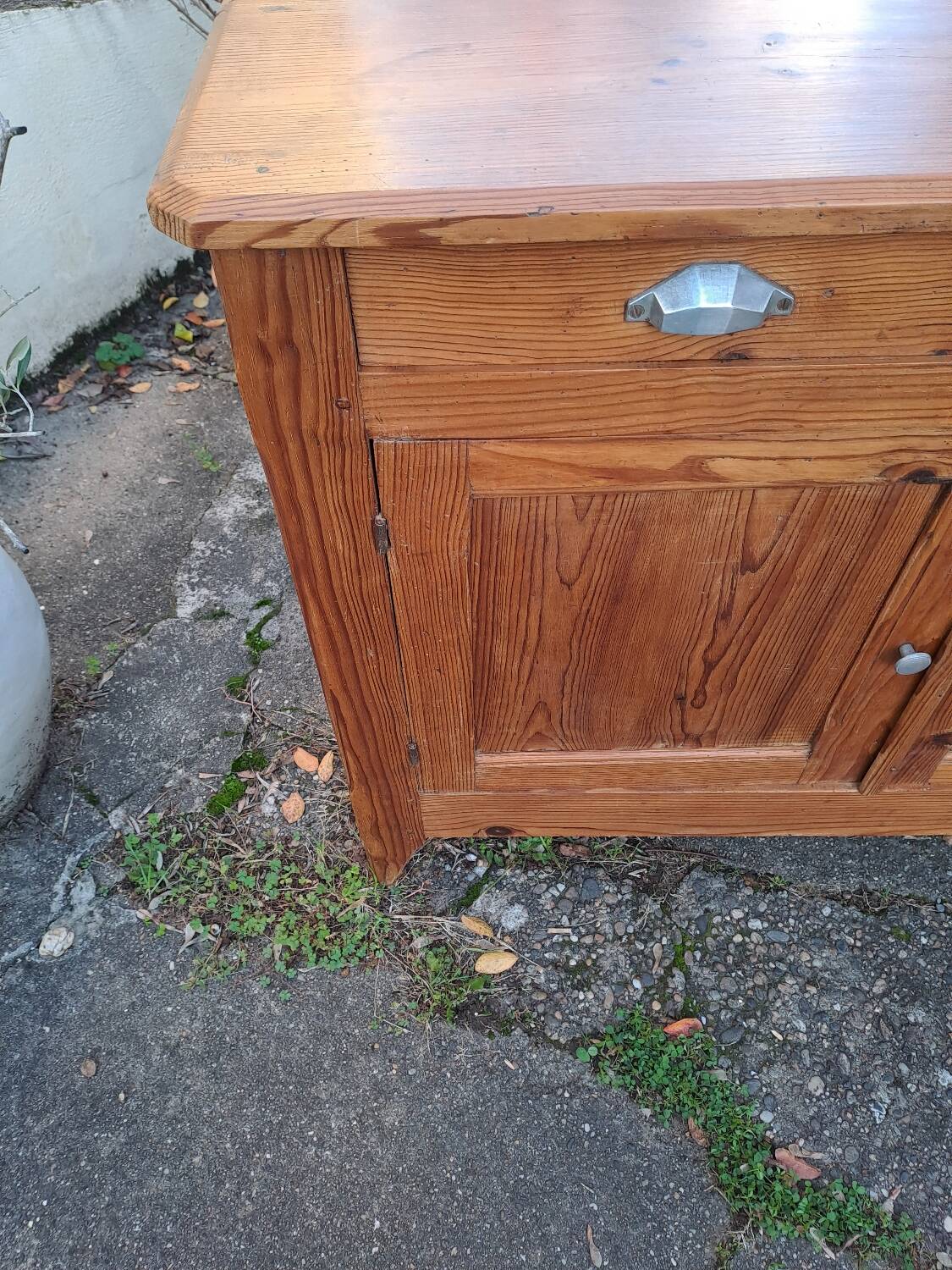 Parisian buffet from the 1930s