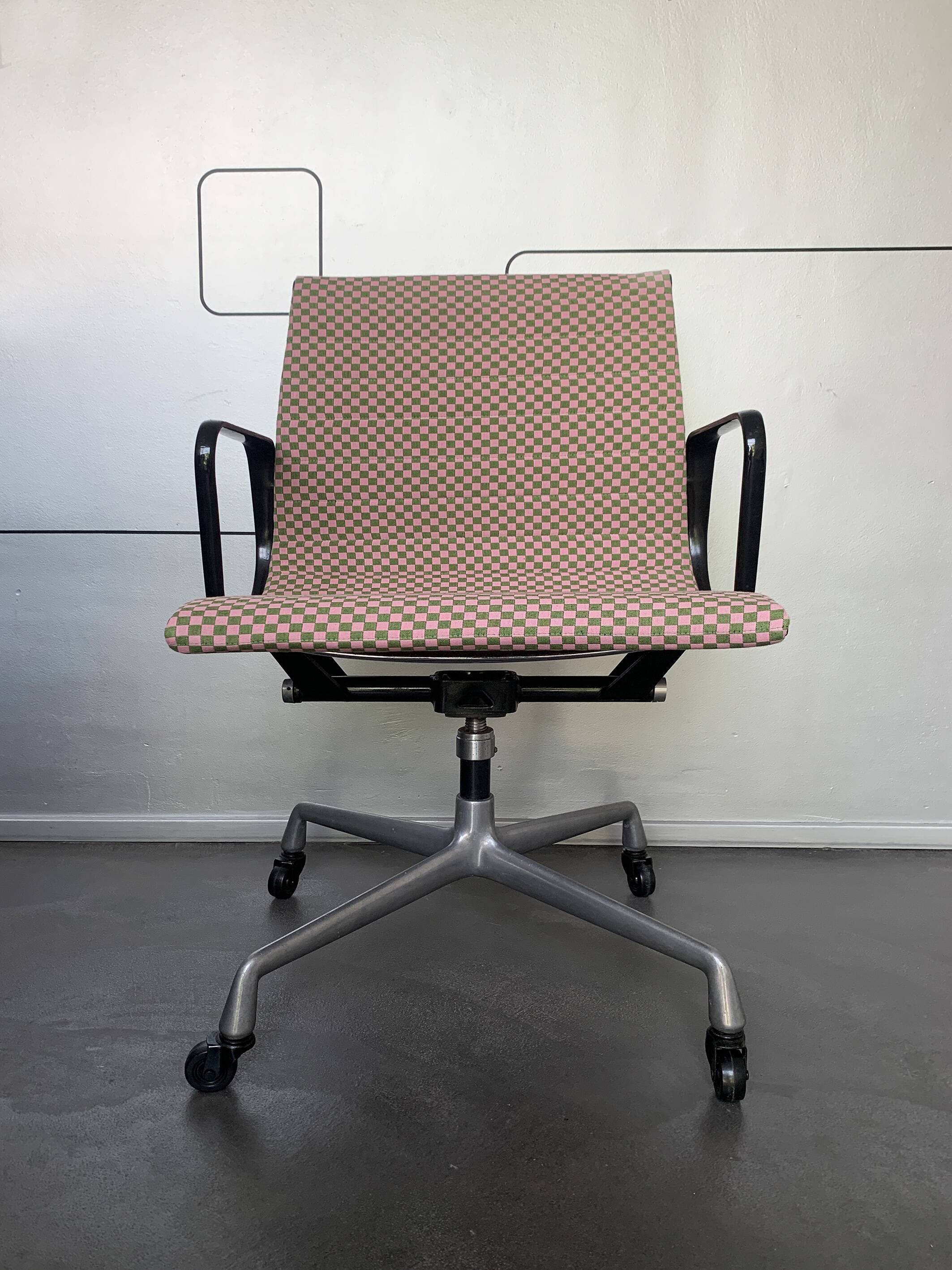 Eames EA117 Herman Miller office chair 1960 Alexander Girard fabric