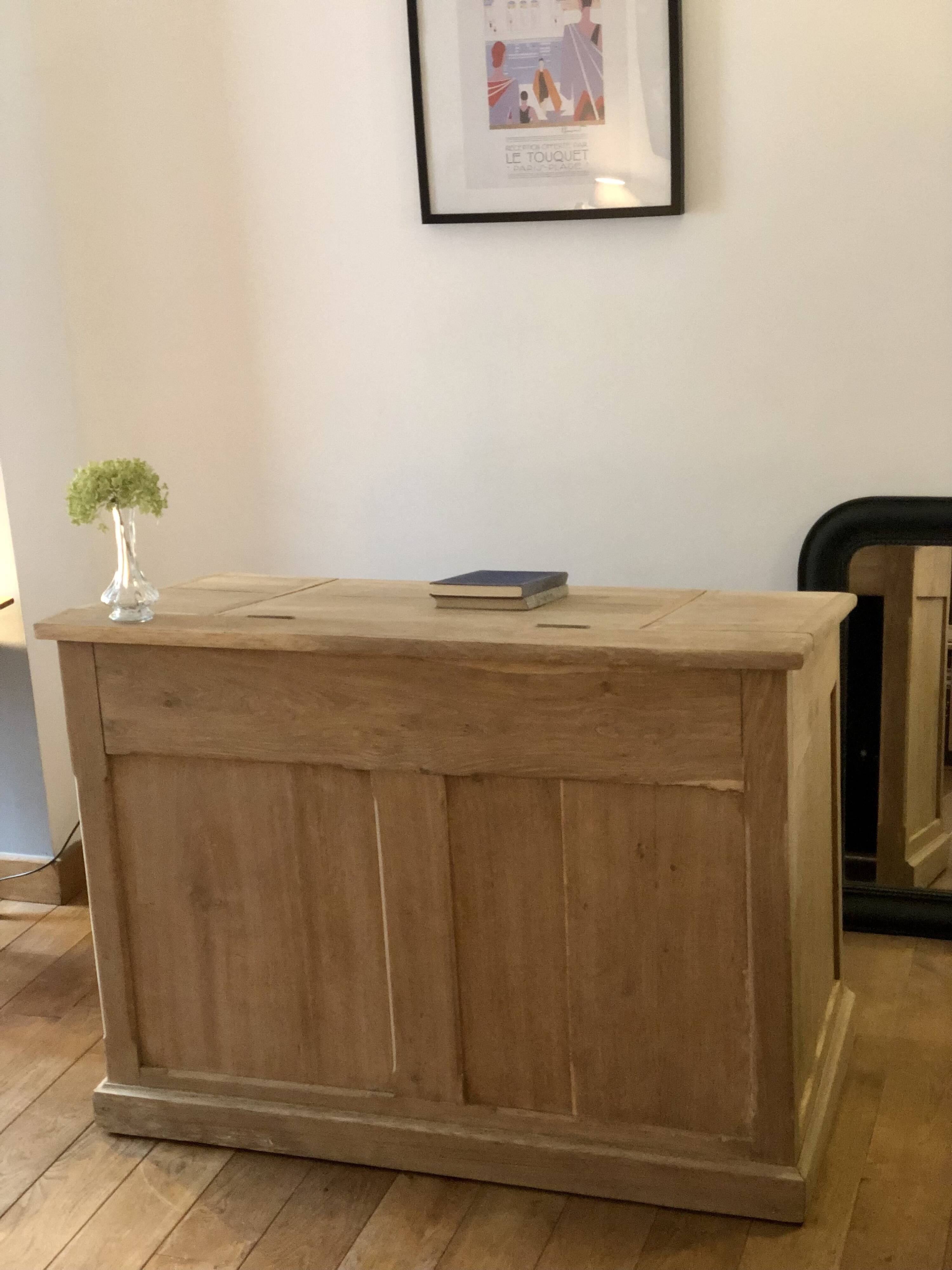 Desk / counter early 20th century