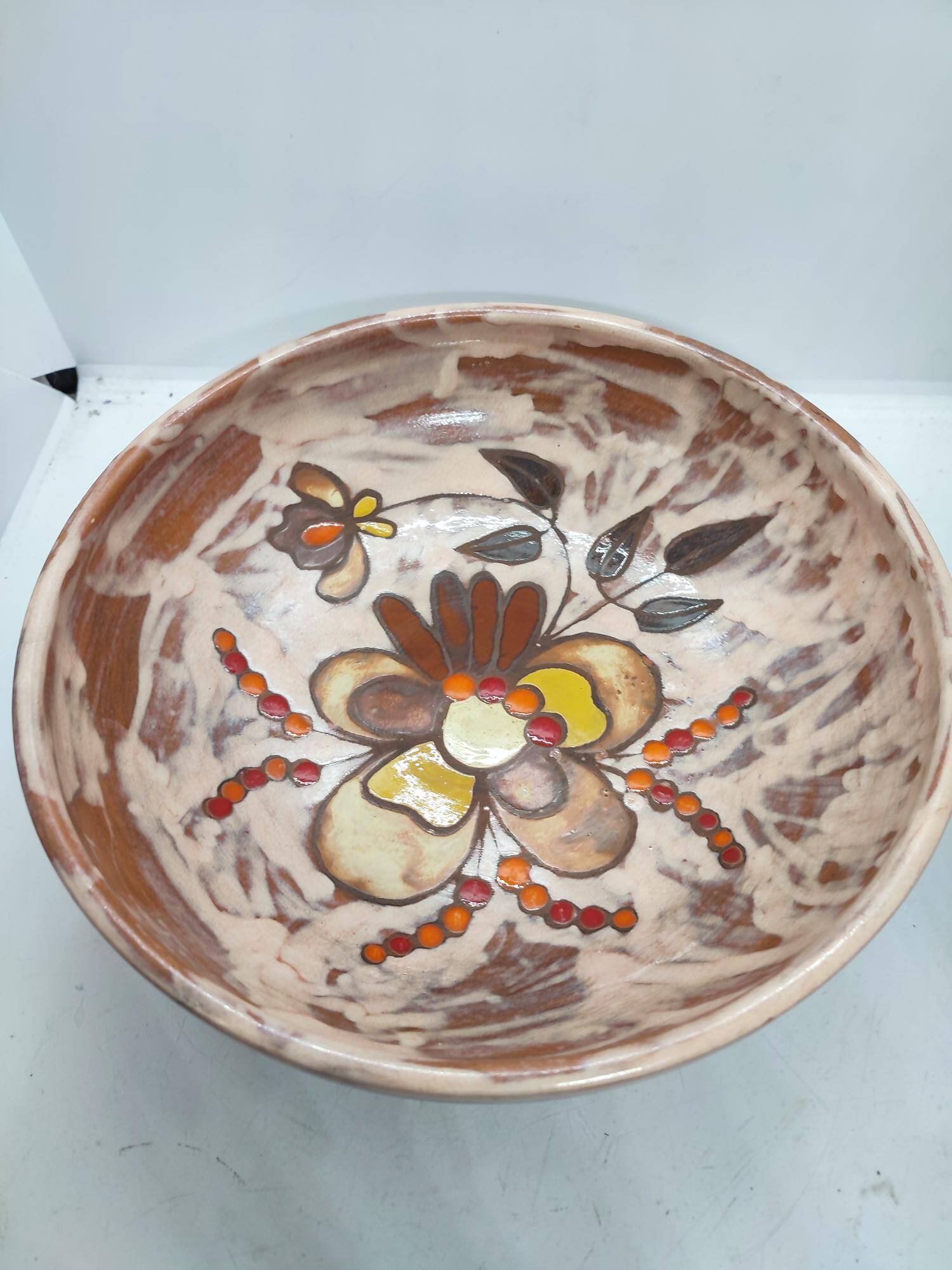 Large enameled floral decoration bowl dating from the 1970s signed martine azema in good condition