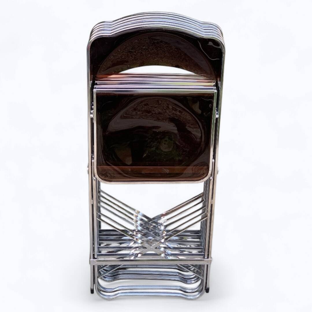 6 chaises pliantes en Plexiglas fumé et métal chrome Chaisor 1970