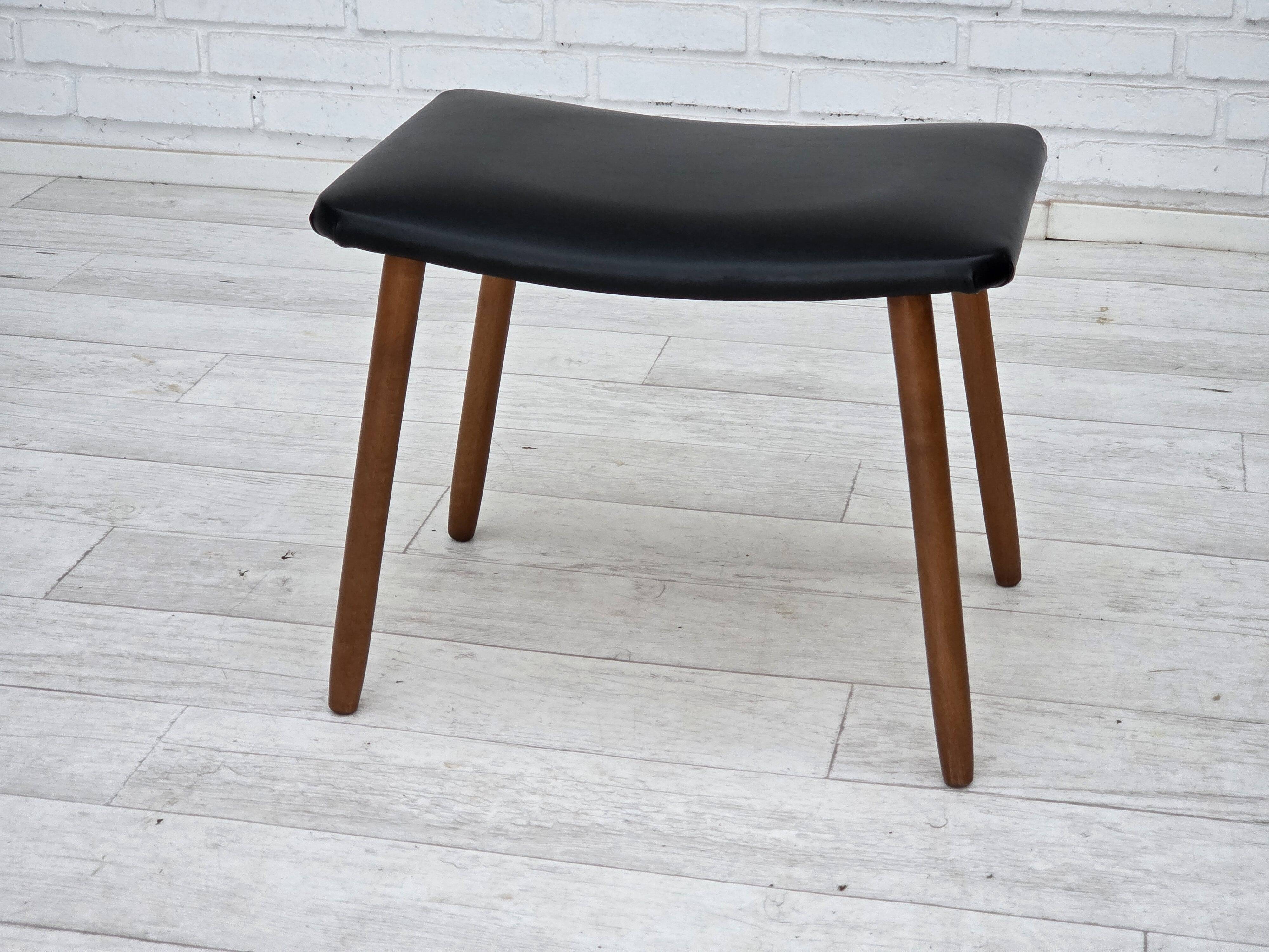 1960s, Danish armchair by Fritz Hansen model 8000/8020, furniture wool.