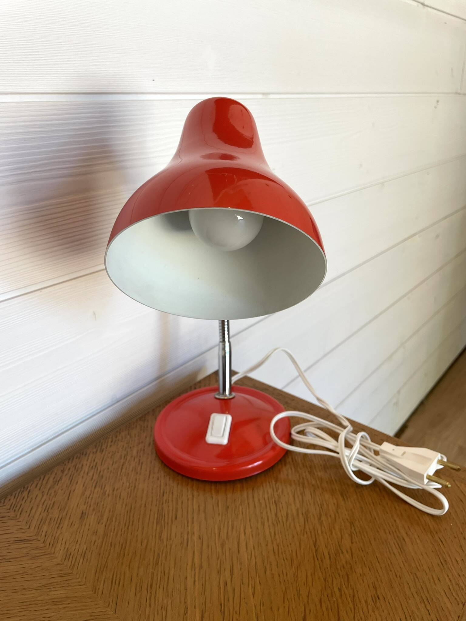 Vintage Desk Lamp Swan Neck Red - 70s Pop Art Design
