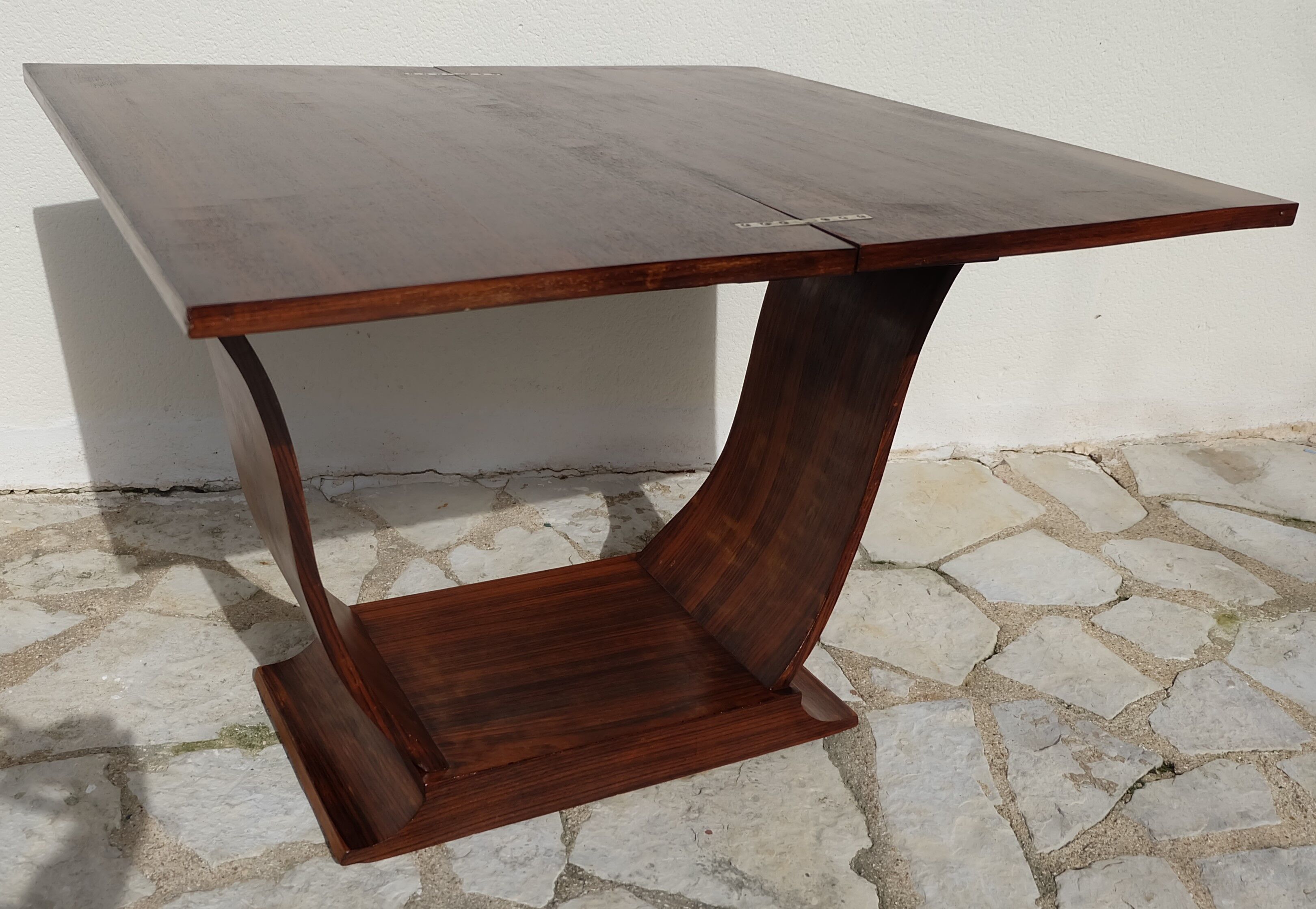 RIO ROSEWOOD TABLE