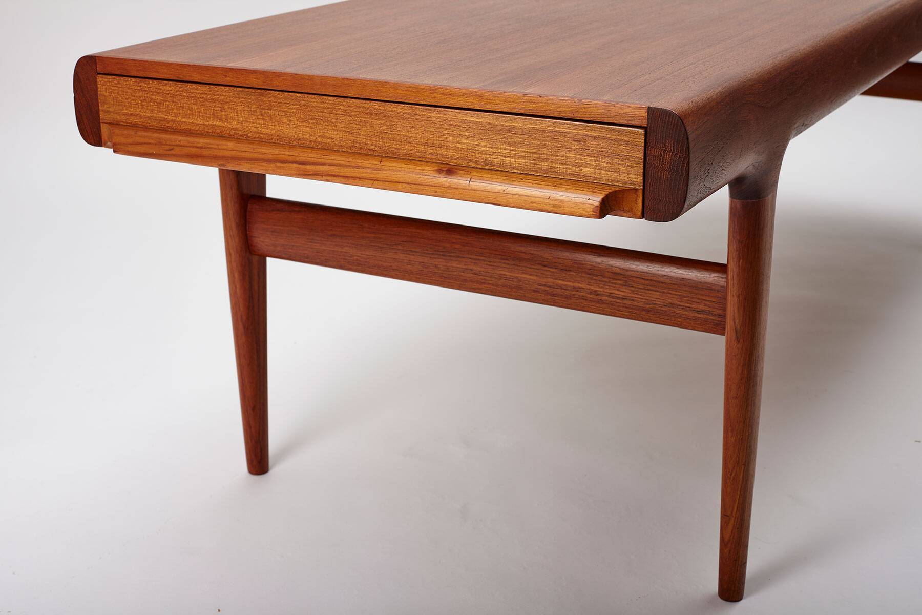Extendable coffee table designed by Johannes Andersen for Uldum Møbelfabrik, Denmark, 1960s.