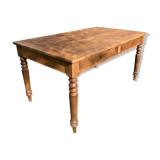 Farm table