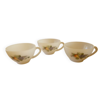 Vintage arcopal tea or chocolate cups