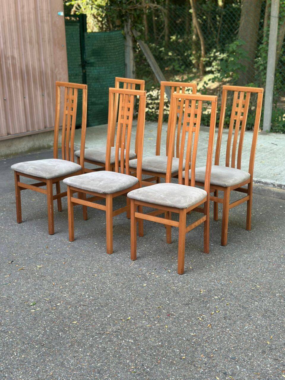 6 Scandinavian dining chairs in solid wood and grey fabric Denmark