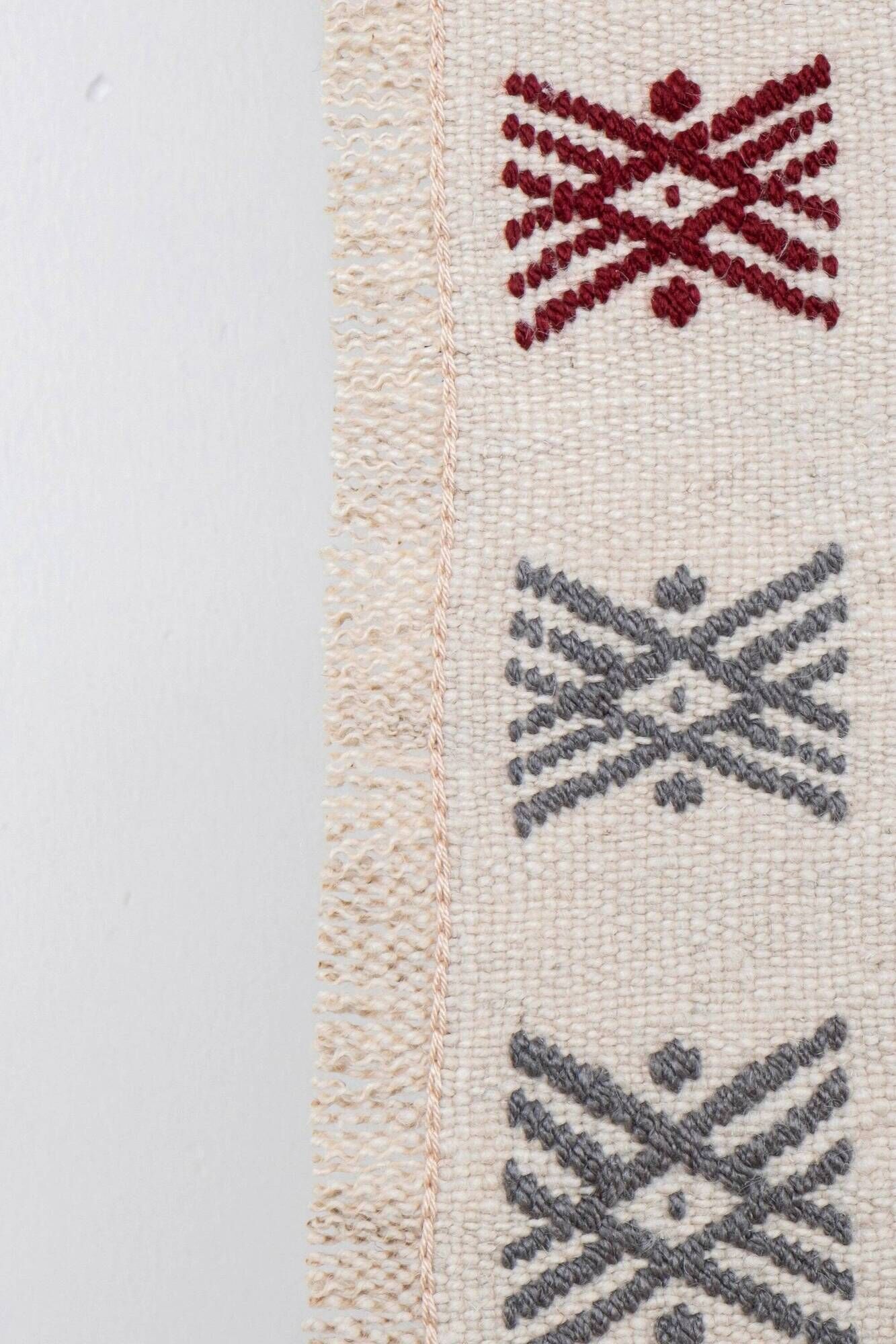 Vintage Turkish kilim, handwoven, 175x238 cm.