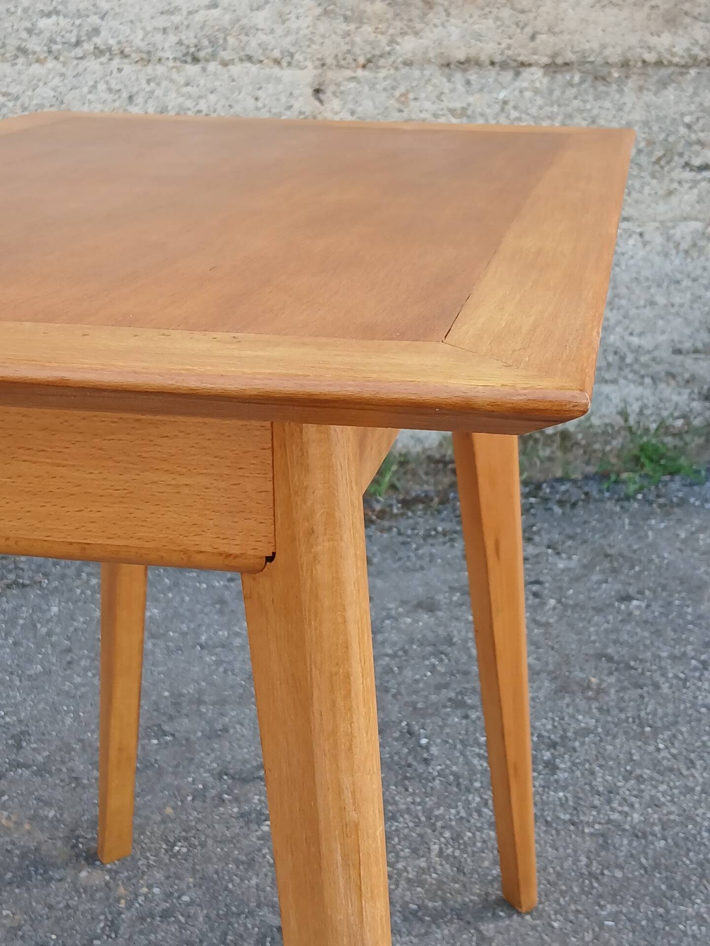 Table d’appoint bureau anneées 50/60