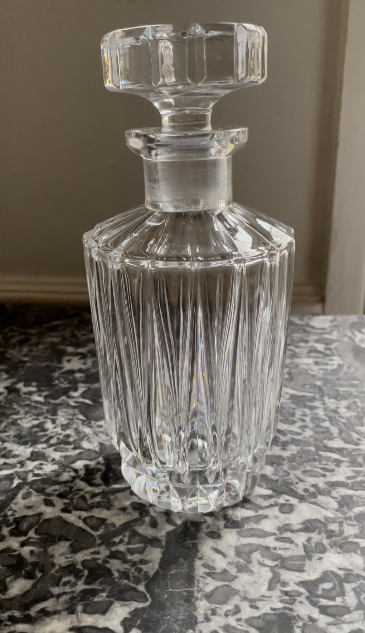 Carafon en cristal taillé H21