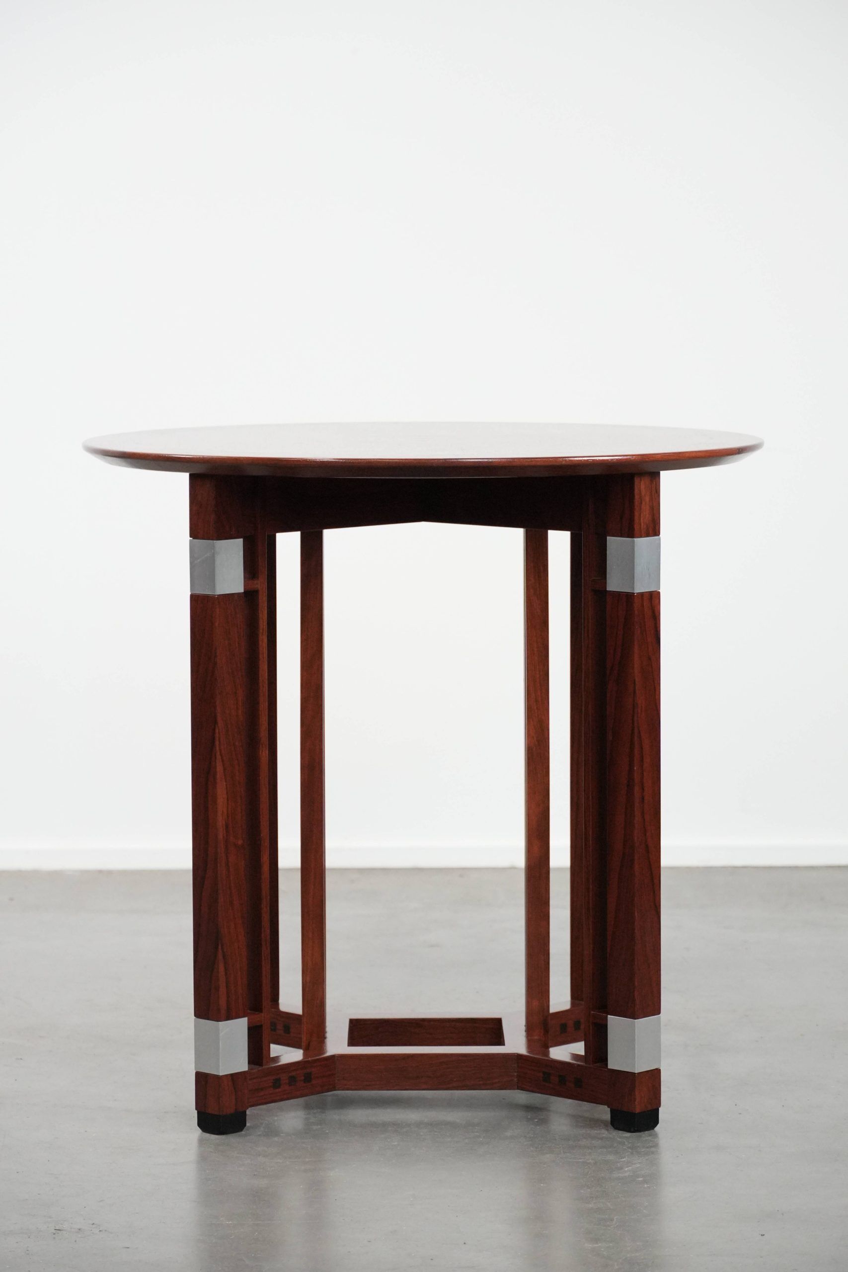 Round Art Deco design side/coffee table