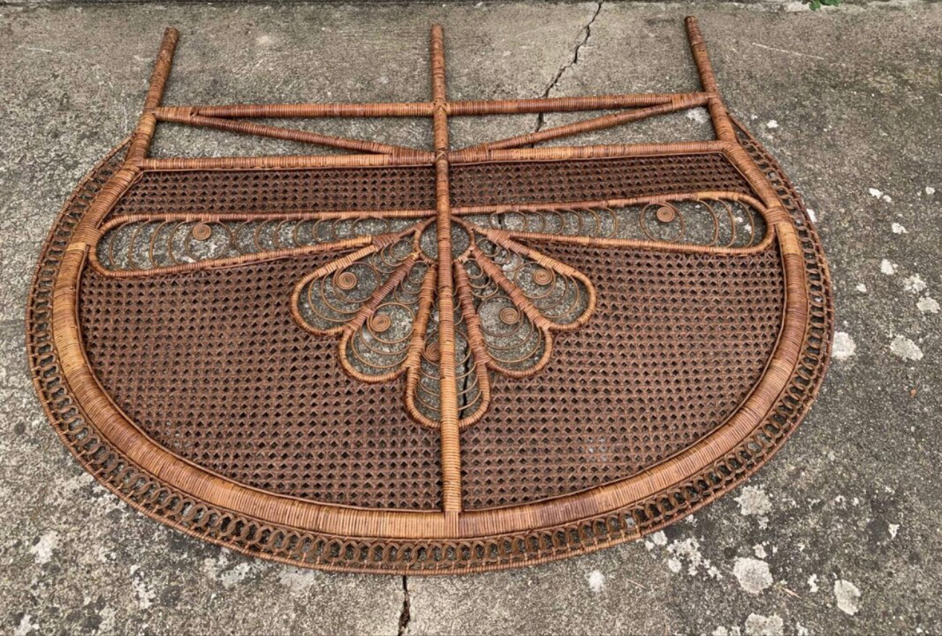 Large vintage headboard in woven rattan fan / Peacock 180cm