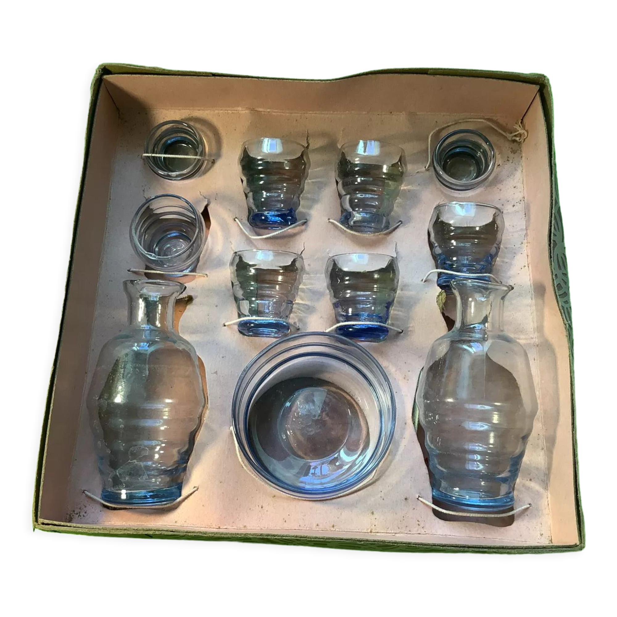 Vintage 1930s glass doll's dinette