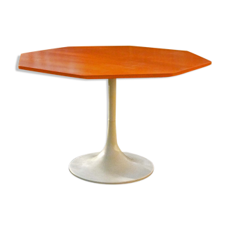 Table foot tulip