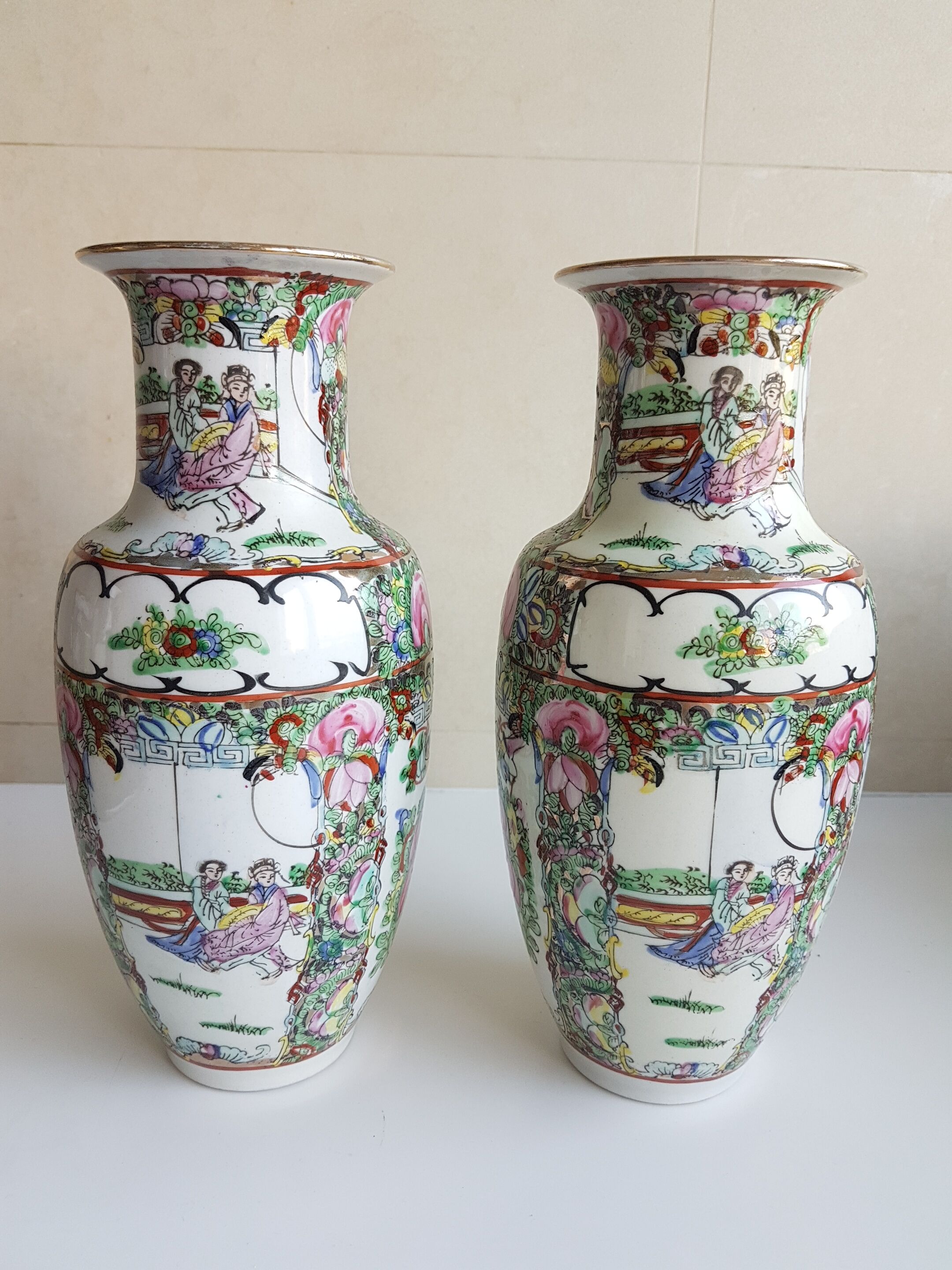 Pair of Chinese vases 19th century