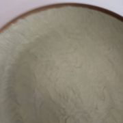 Plat cloisonné et laiton
