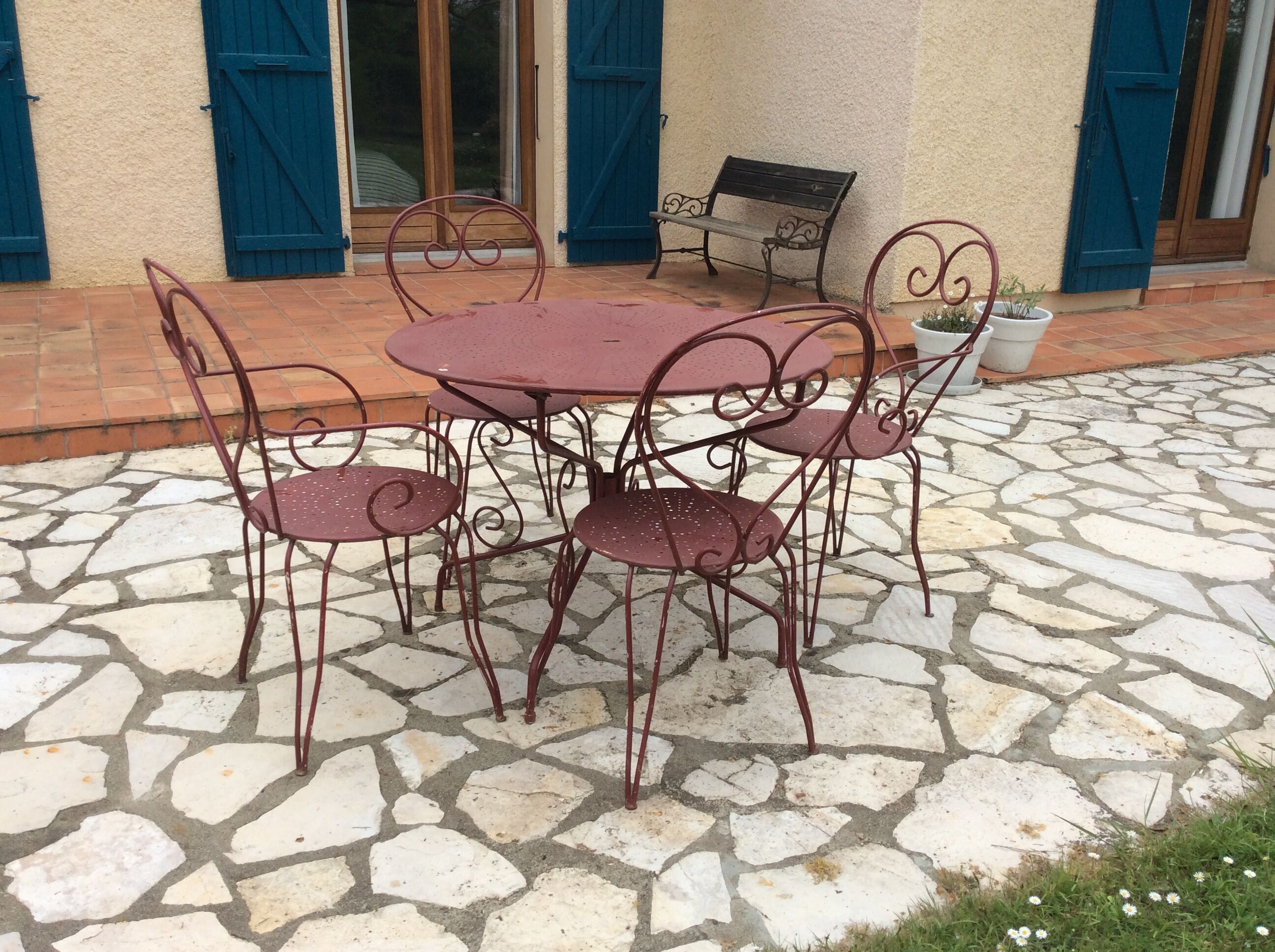 Wrought iron garden salon