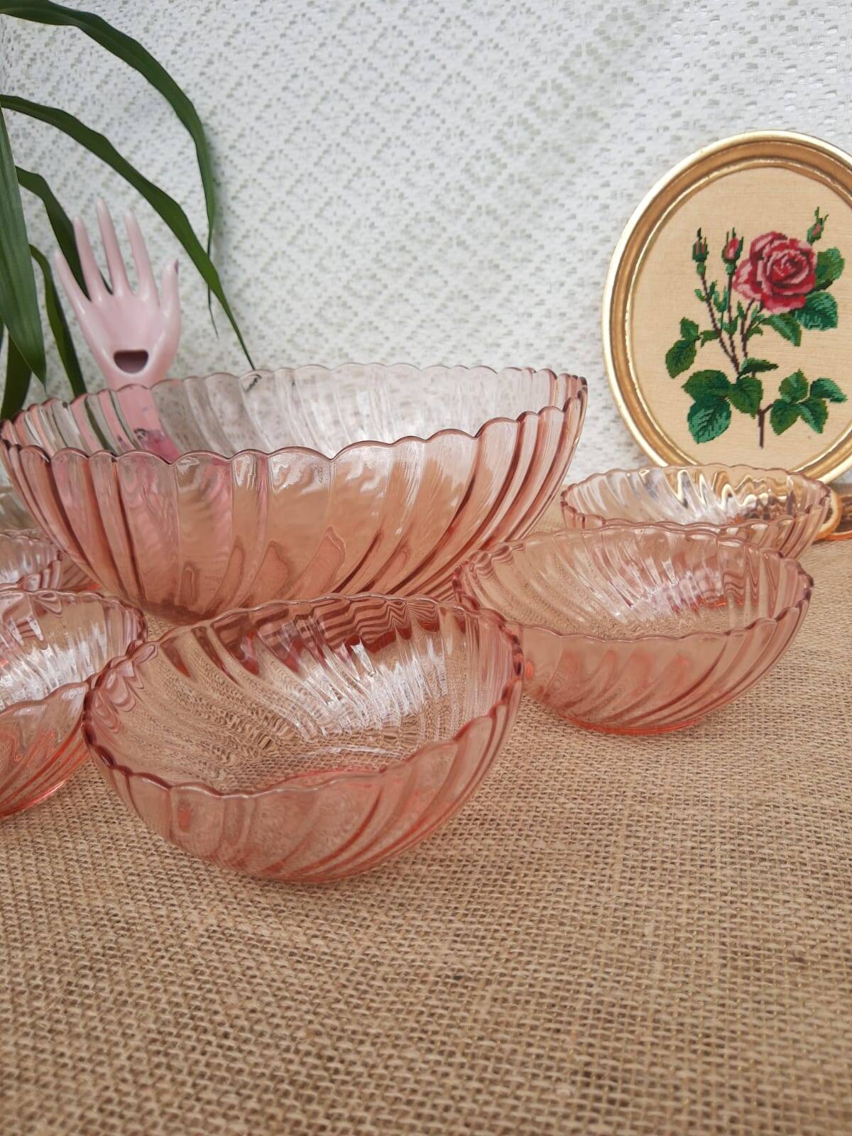 Set of salad bowls and 6 twisted glass bowls Rosaline Arcoroc vintage