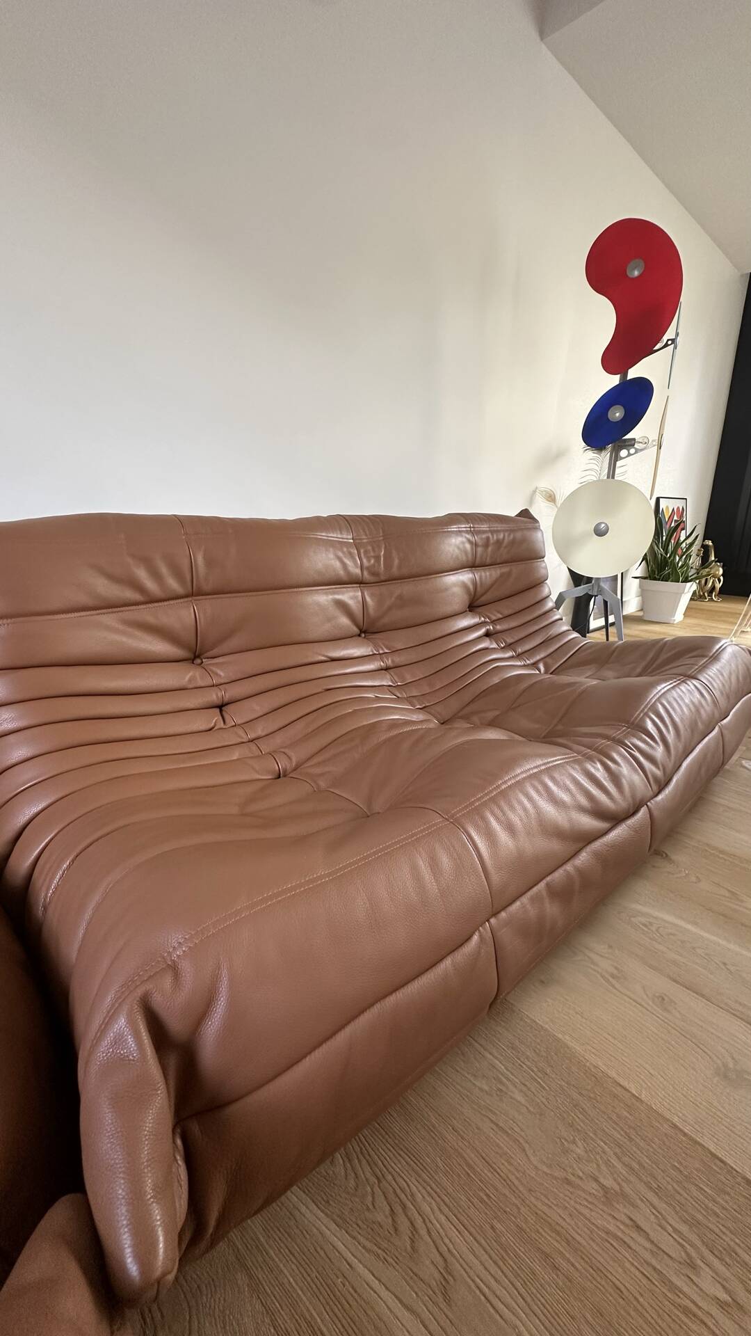Togo leather sofa Kyoto Gold