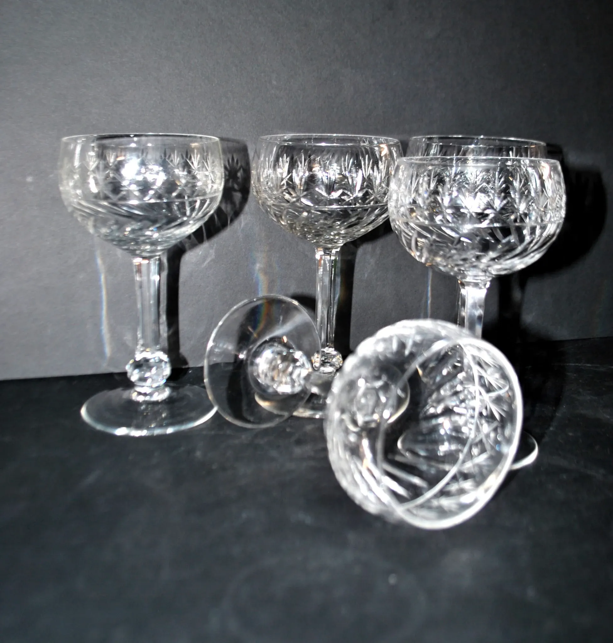 Saint-Louis set of 5 crystal wine glasses model 1930 Metra size 4593