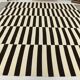 Tapis Kilim vintage à rayures marron foncé et beige, 378 x 410 cm