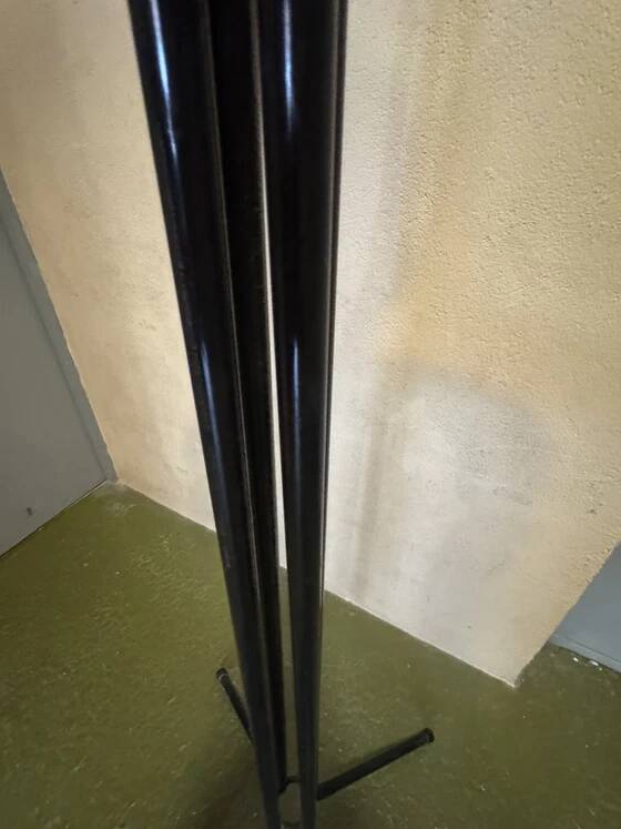 Italian design coat rack – Chrome metal and black lacquer – 1960s-1970s