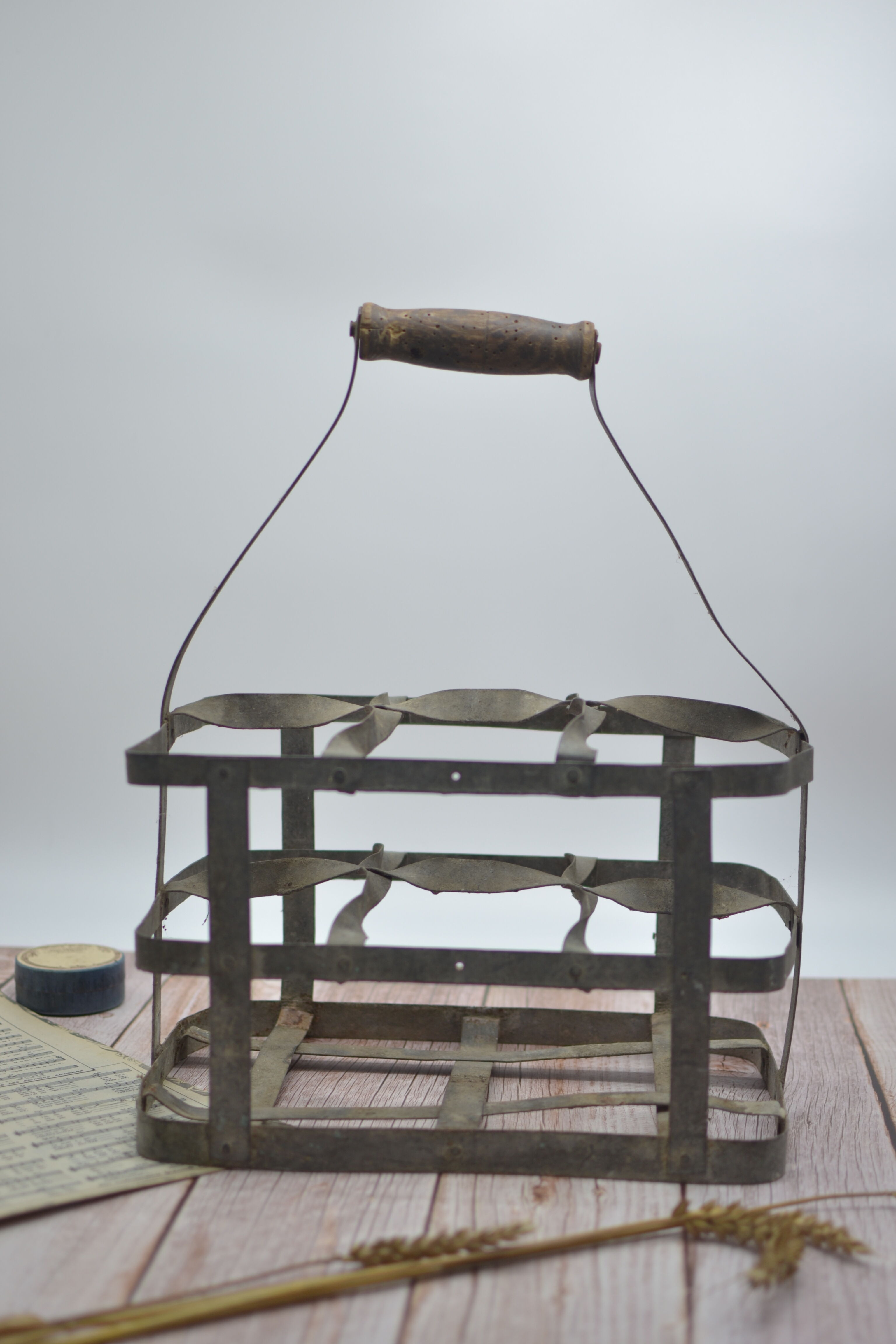 Porte 6 bouteilles en métal/zinc galvanisé et manche en bois