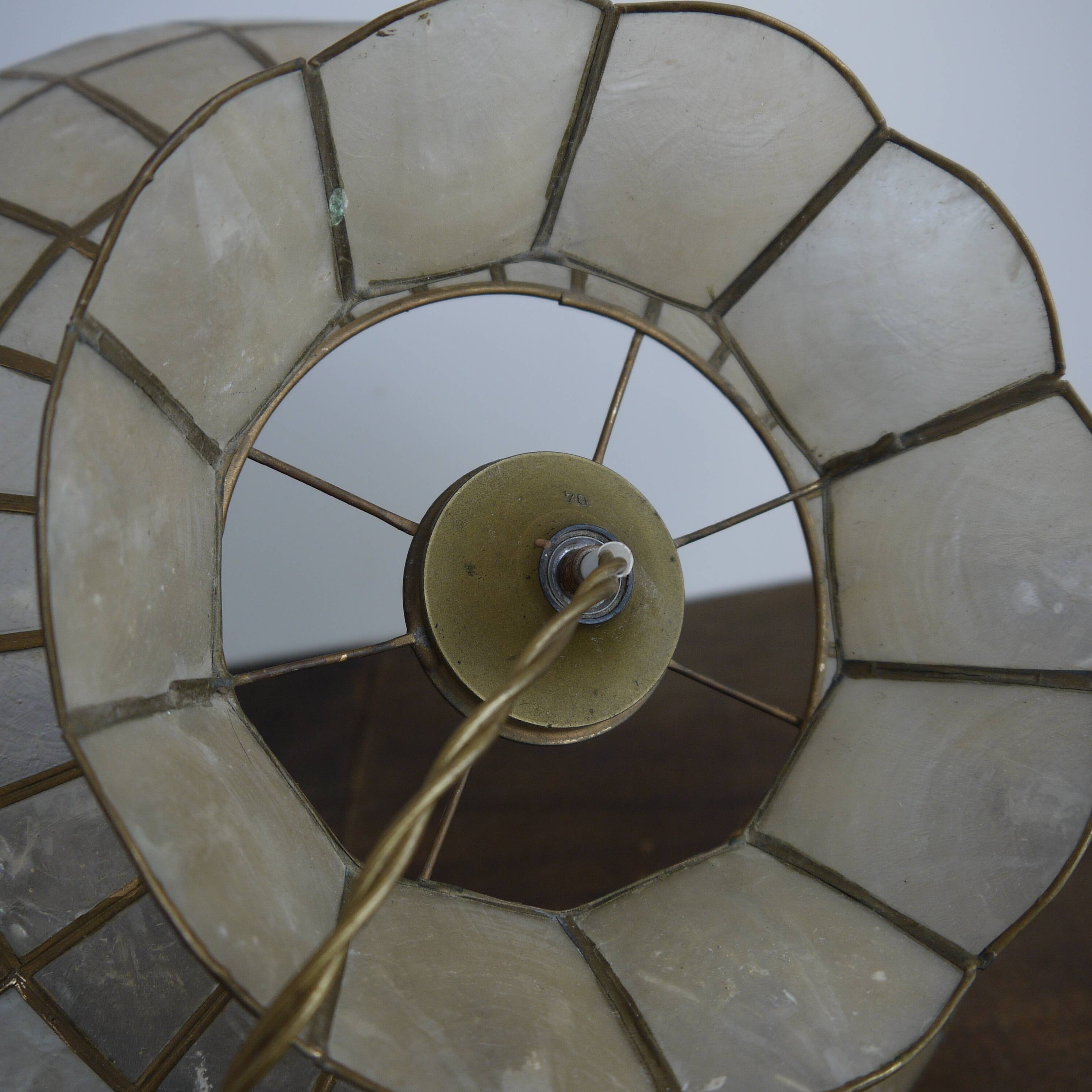 Large hanging in green mother-of-pearl and brass