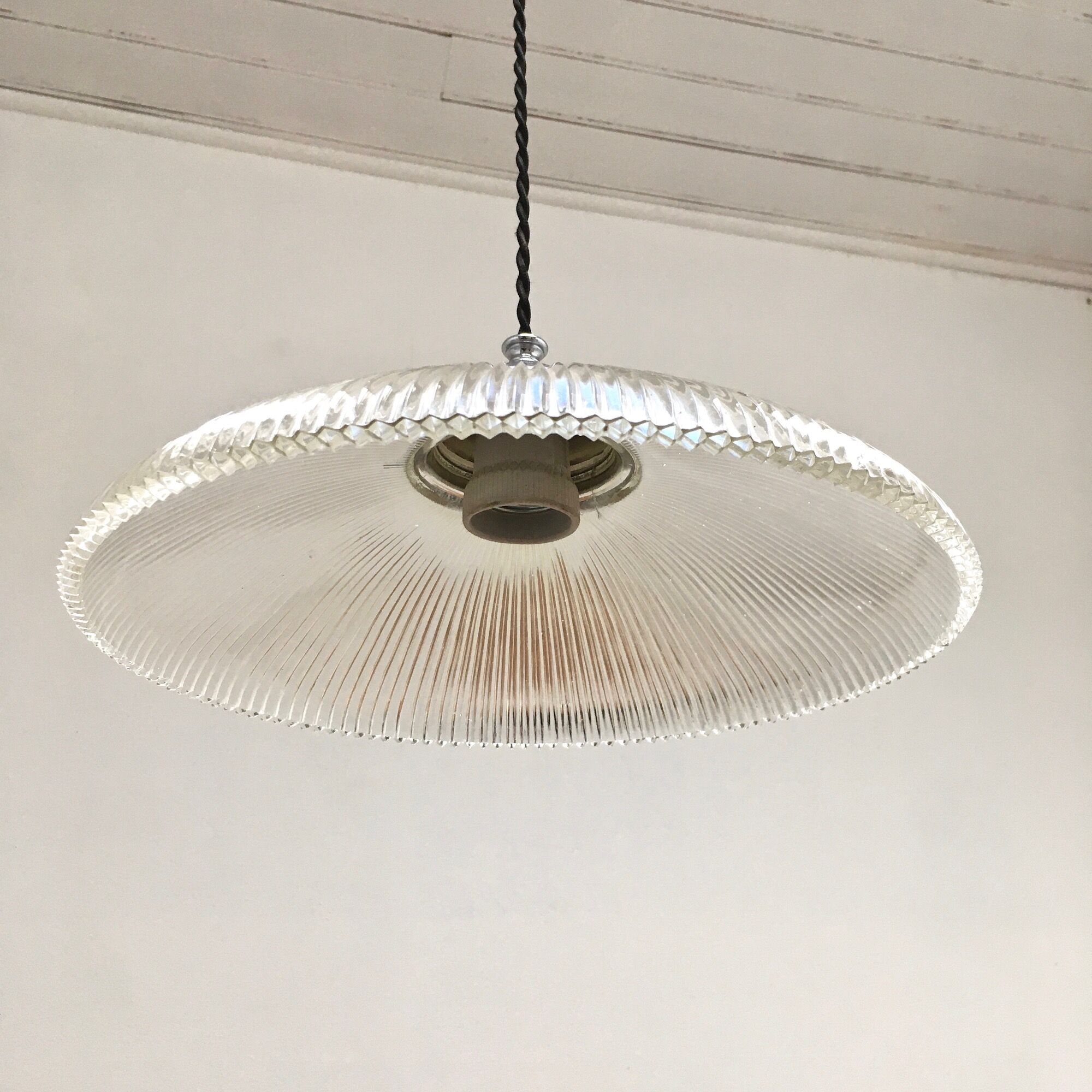 Hanging lamp edited by Holophane