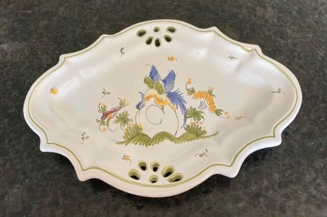 Oval plate Moutiers