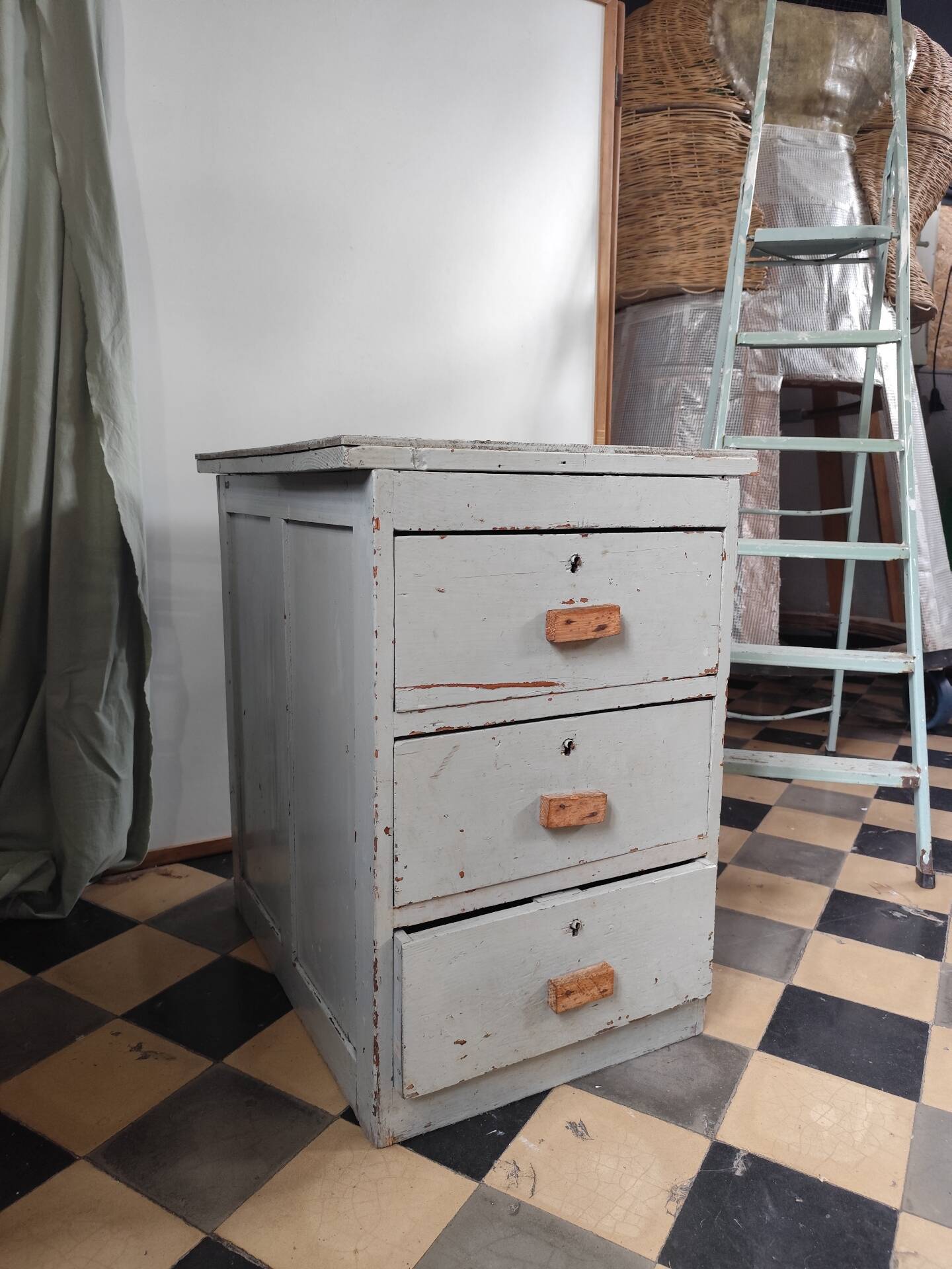 Workshop drawer unit