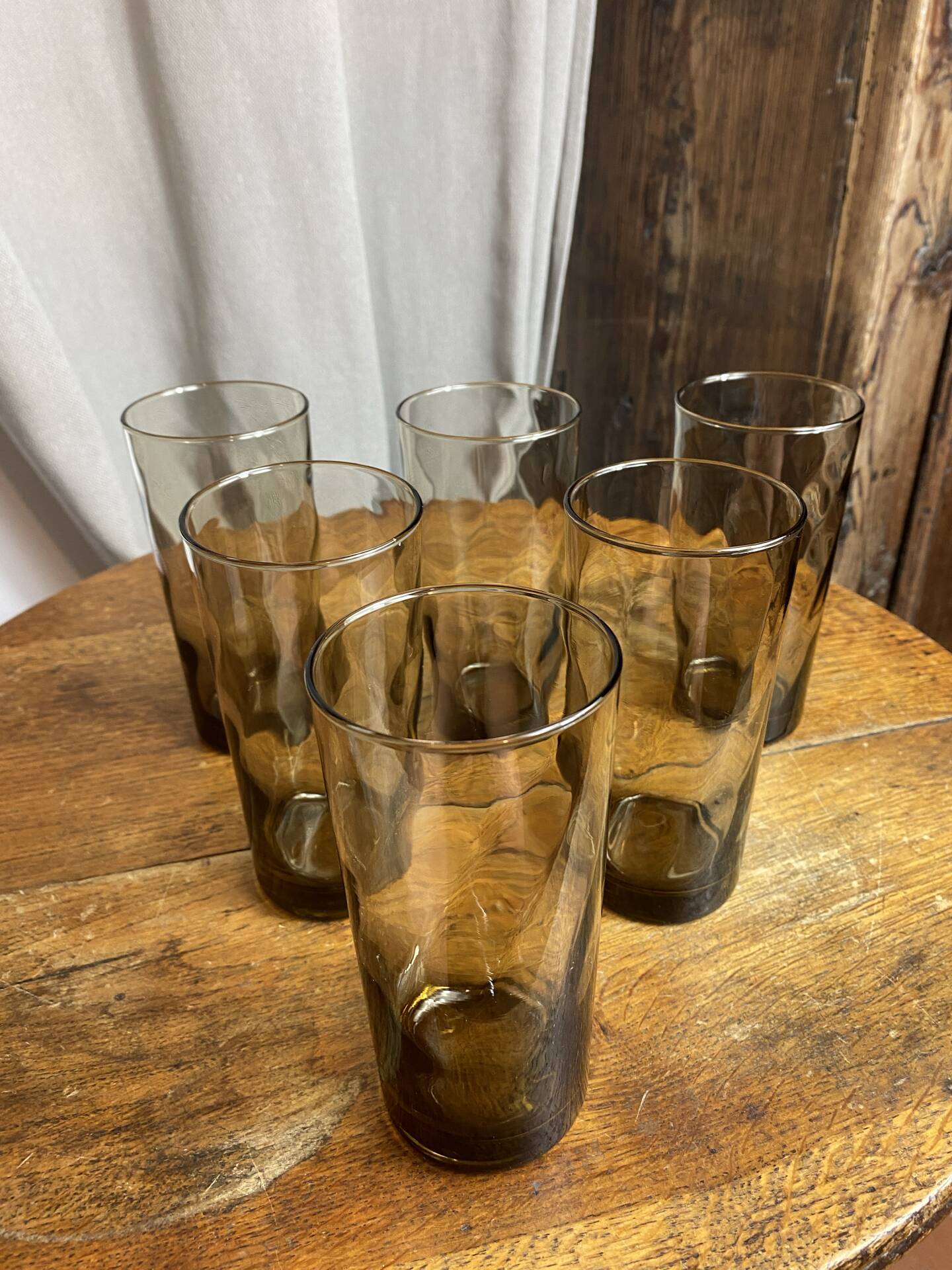 6 verres à eau en verre brun fumé, années 70