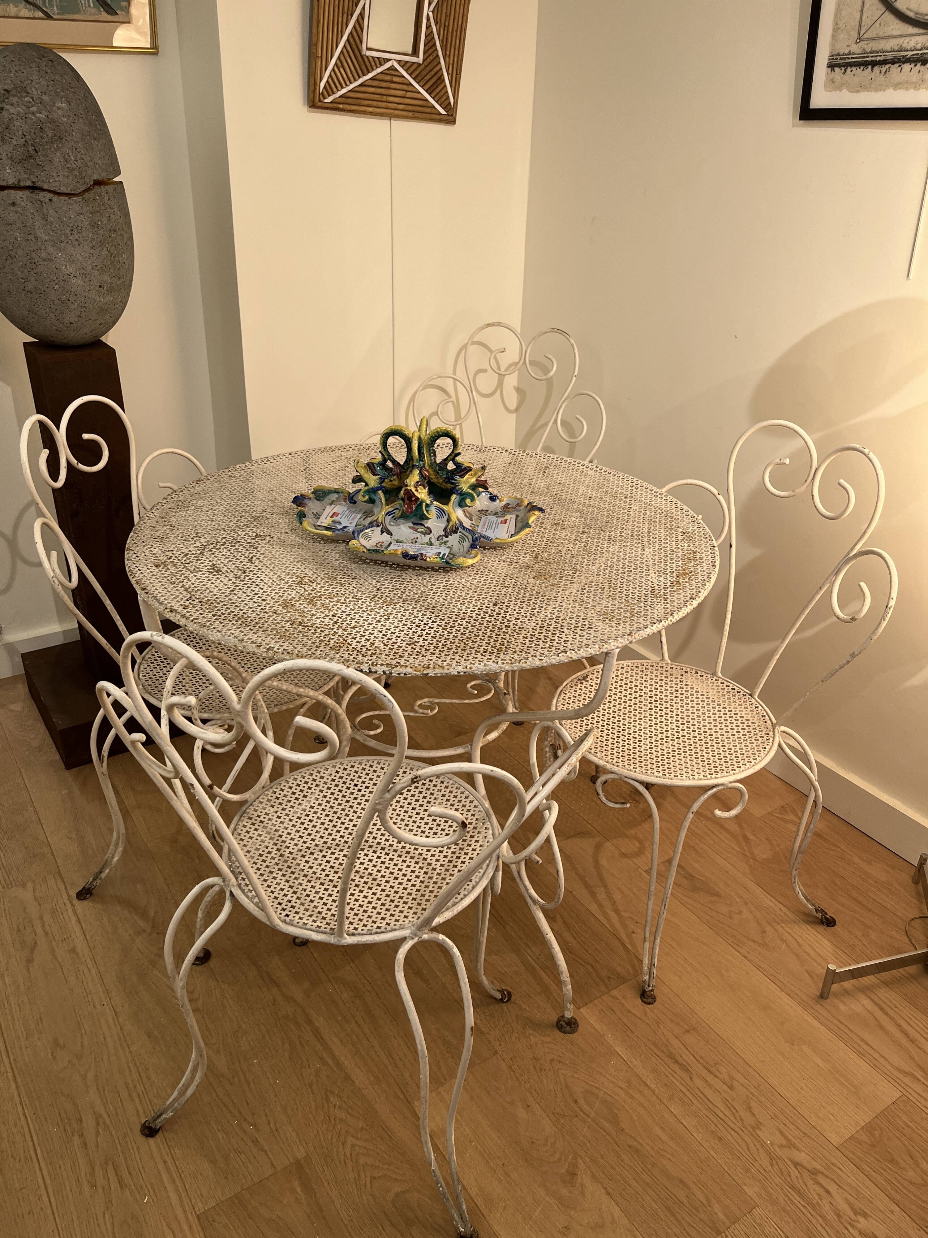 Ensemble table de jardin et 4 chaises en fer forgé