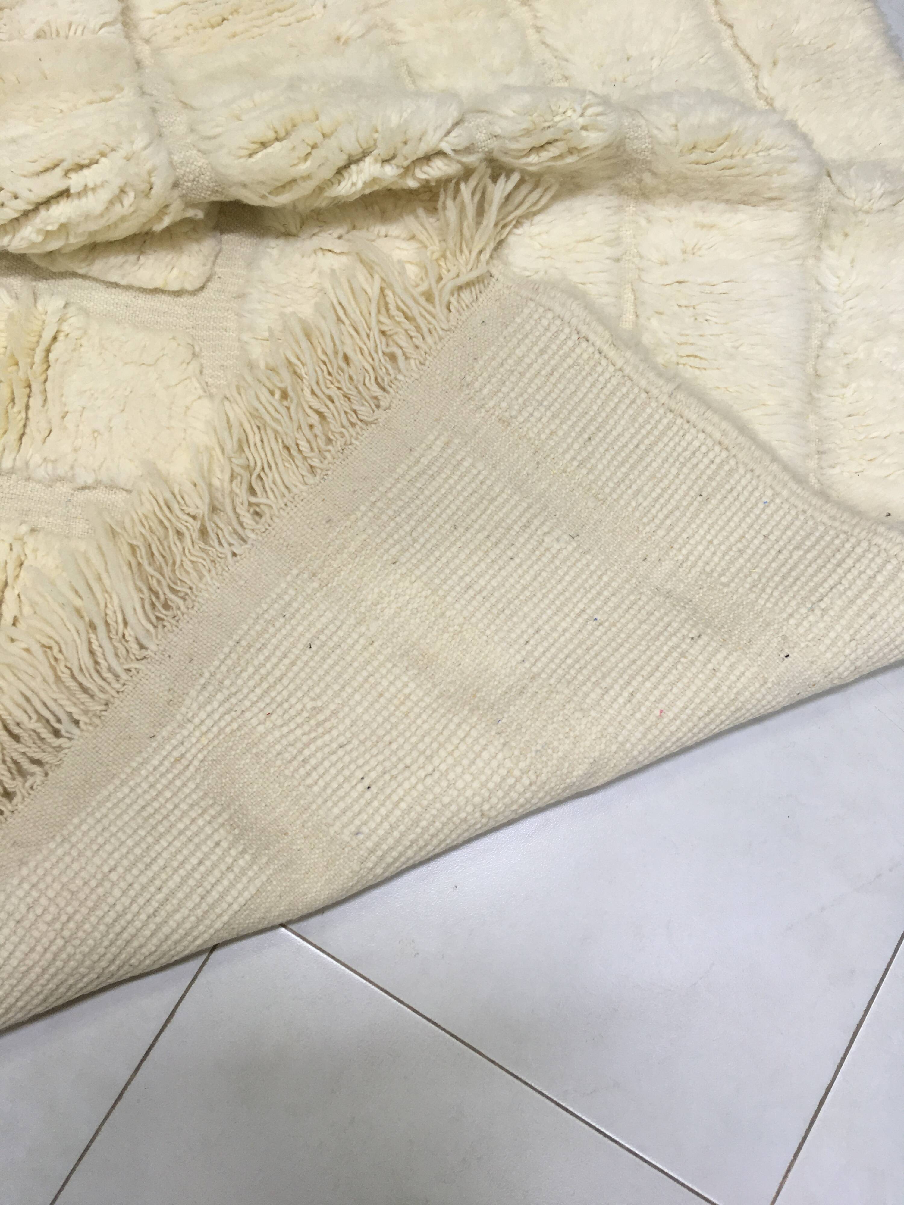 Berber Beni Ouarain rug 243 x 162 cm