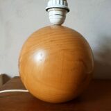 Pied de lampe boule en bois blond