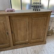 Large row of solid oak loom sliding doors