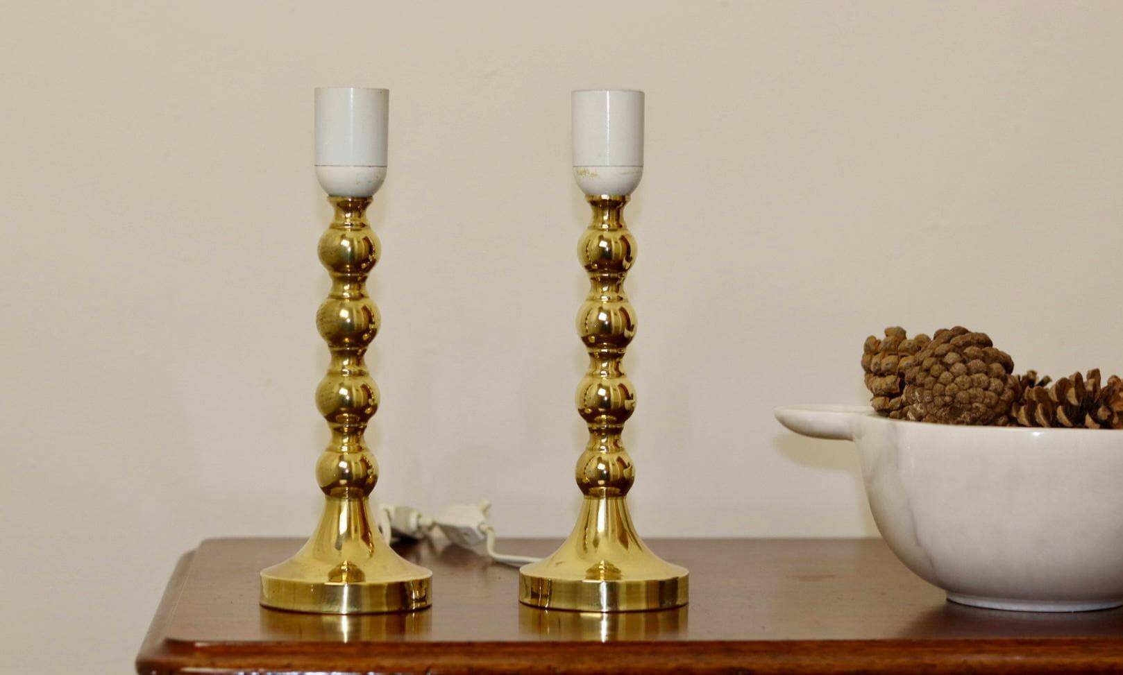 Paire de lampes suédoises en laiton du milieu du siècle